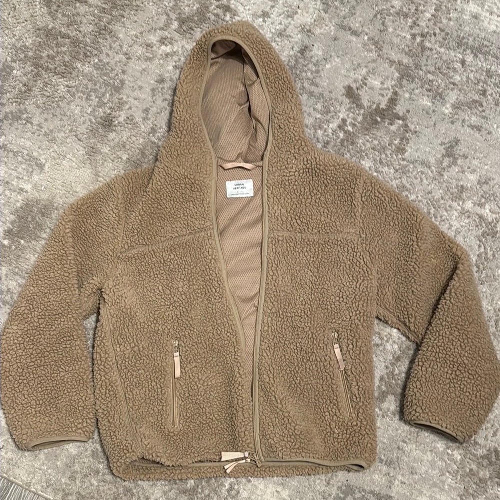 Urban Heritage Cozy Tan Sherpa Hoodie